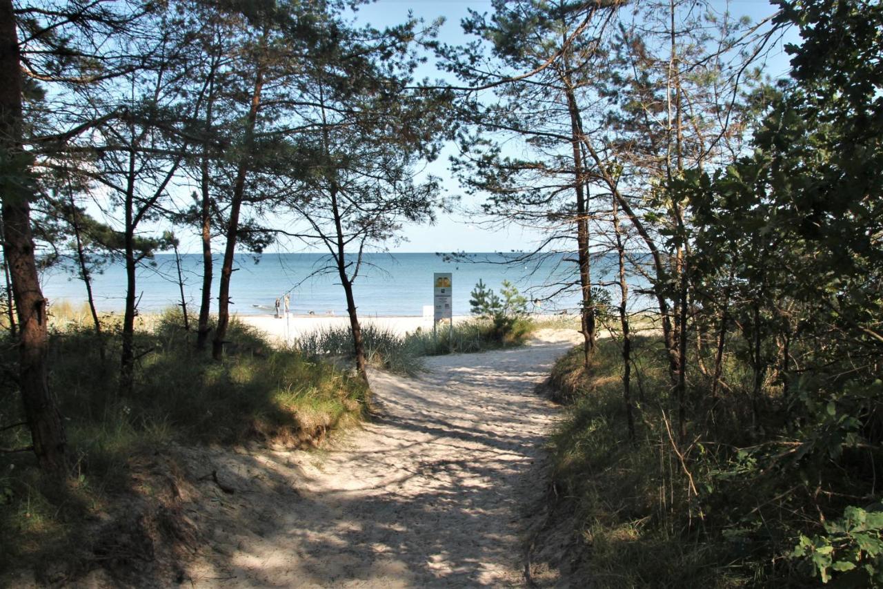 Bruchbude Mit Meerblick Binz Esterno foto